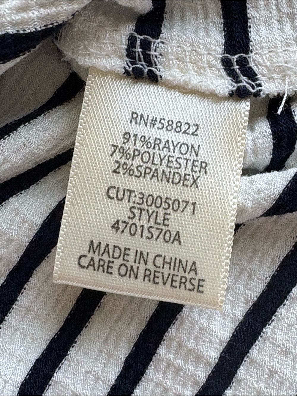 Max Studio London Striped Ruffle Sleeve Top - Size Medium - Picture 12 of 13